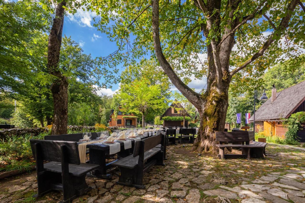 Fenomen Plitvice Resort Plitvička Jezera エクステリア 写真