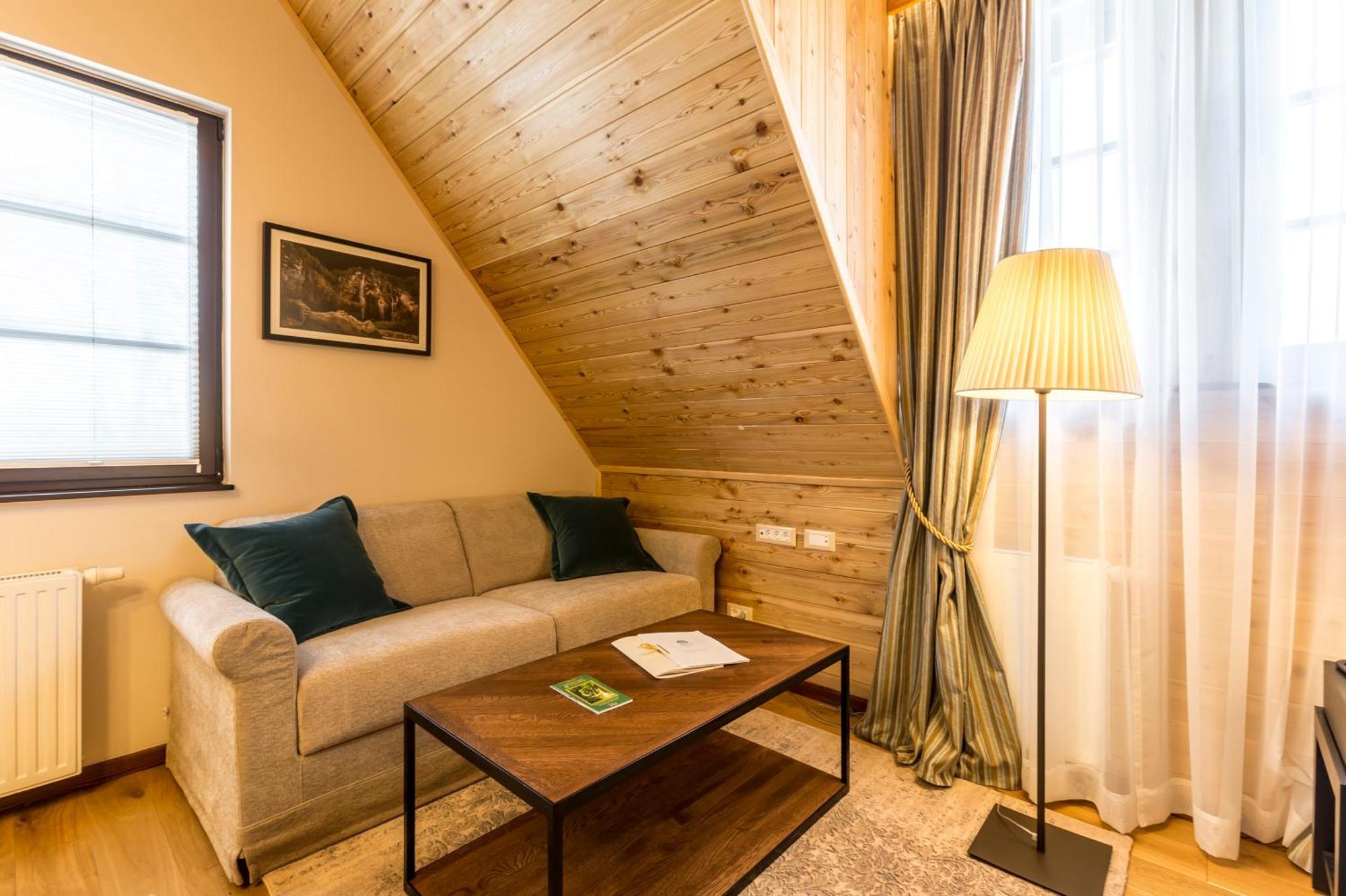 Fenomen Plitvice Resort Plitvička Jezera エクステリア 写真