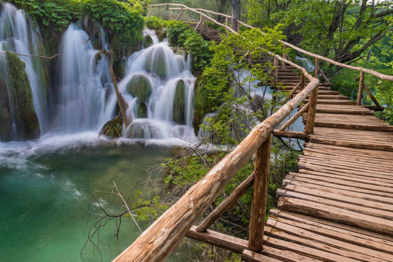 Fenomen Plitvice Resort Plitvička Jezera エクステリア 写真