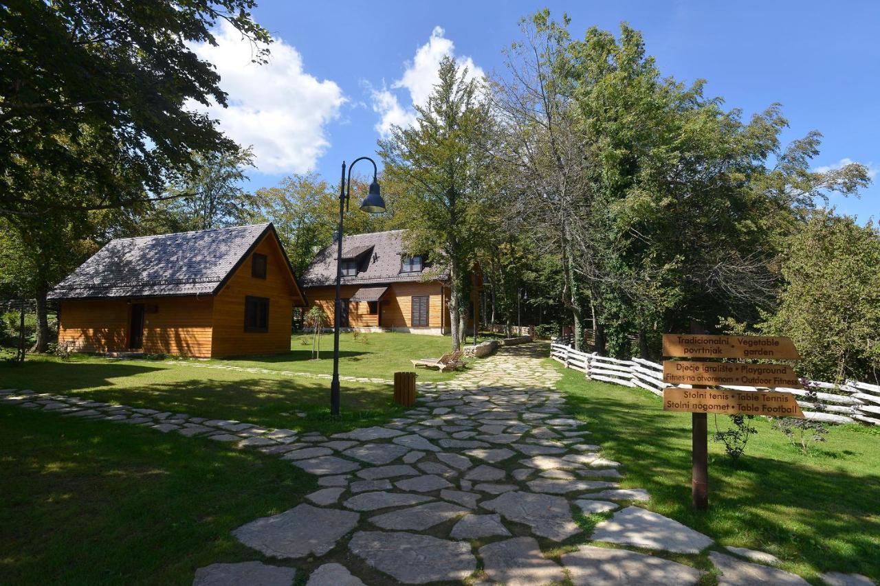 Fenomen Plitvice Resort Plitvička Jezera エクステリア 写真